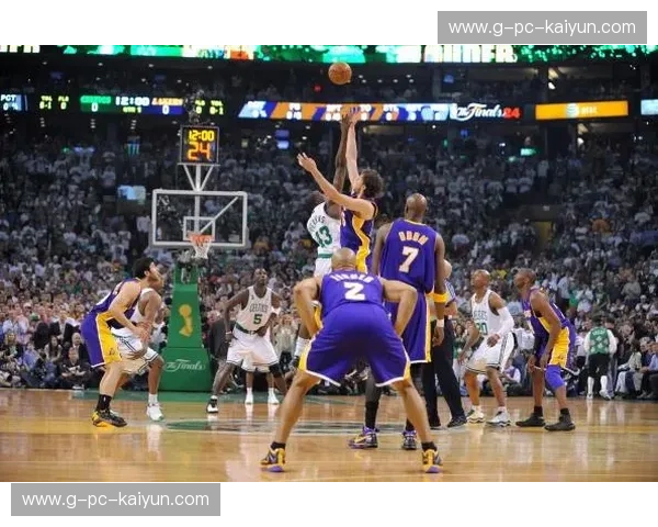 紫金vs铁血:当湖人遇上凯尔特人,这不仅仅是一场总决赛,更是篮球的灵魂战争 紫金vs铁血:当湖人遇上凯尔特人,这不仅仅是一场总决赛,更是篮球的灵魂战争